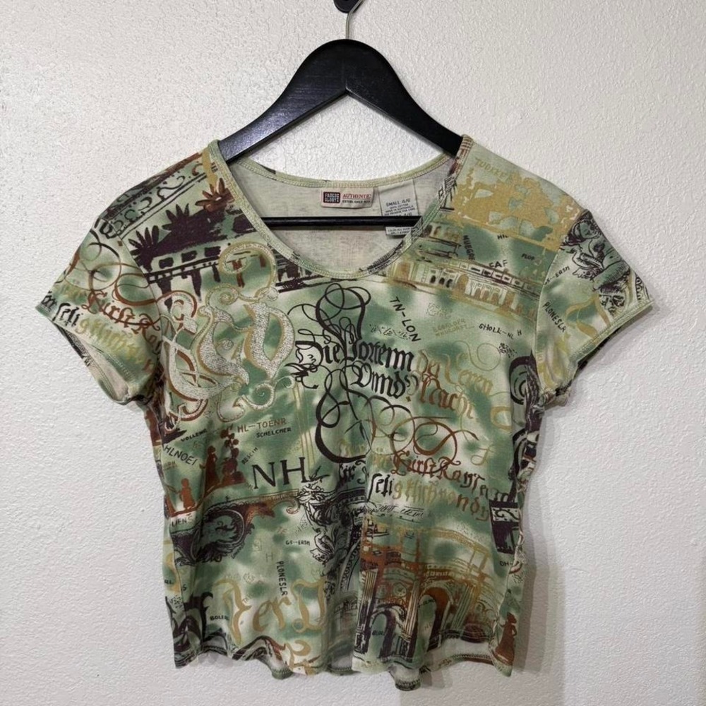 Faded Glory green graphic baby tee